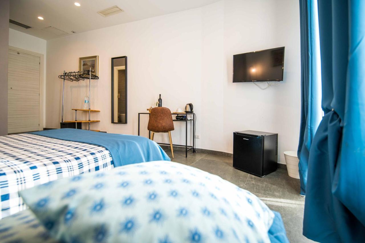 Quattro Briganti Bed & Breakfast Salerno Bagian luar foto