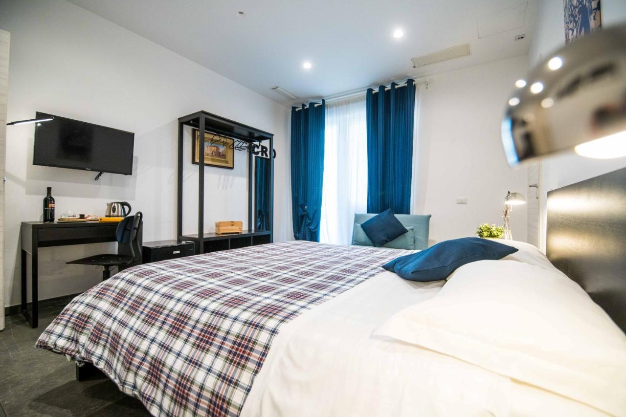 Quattro Briganti Bed & Breakfast Salerno Bagian luar foto