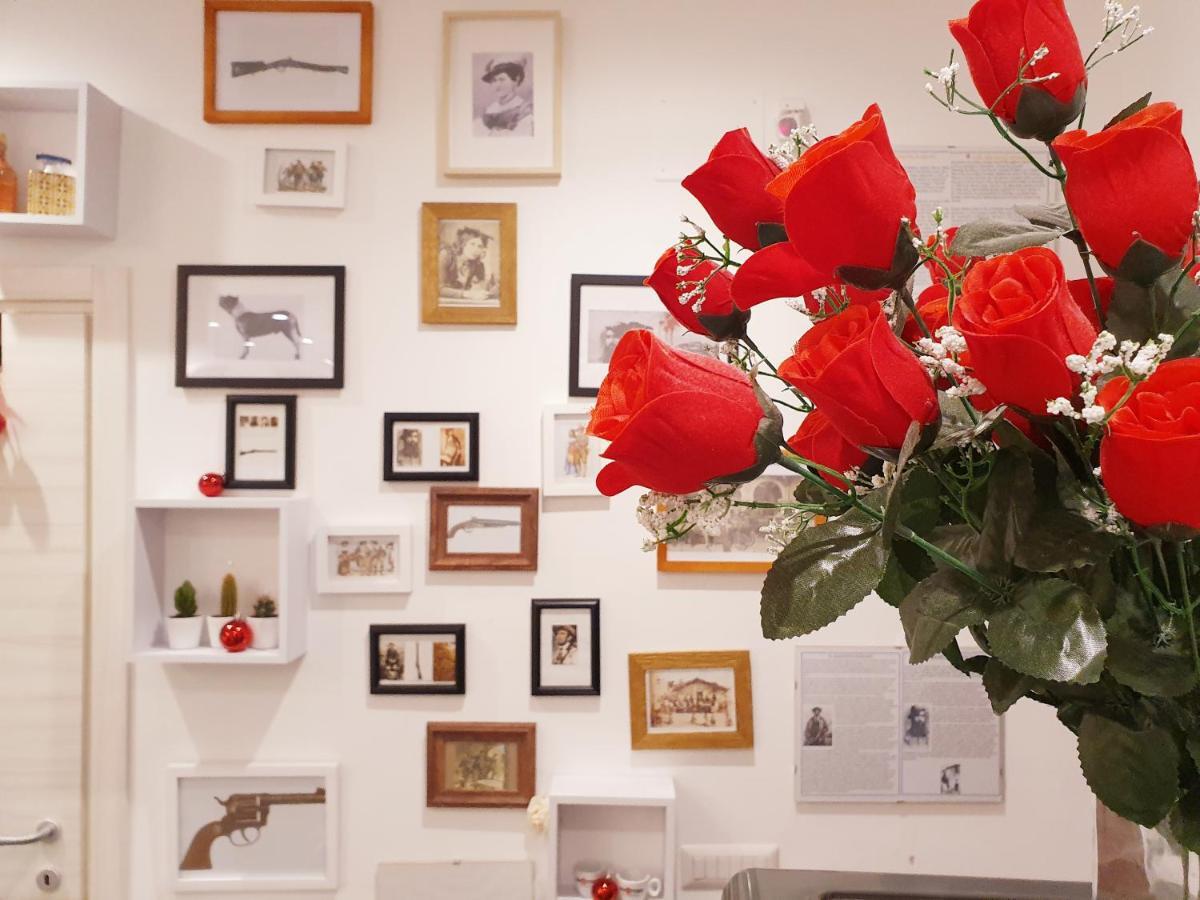 Quattro Briganti Bed & Breakfast Salerno Bagian luar foto